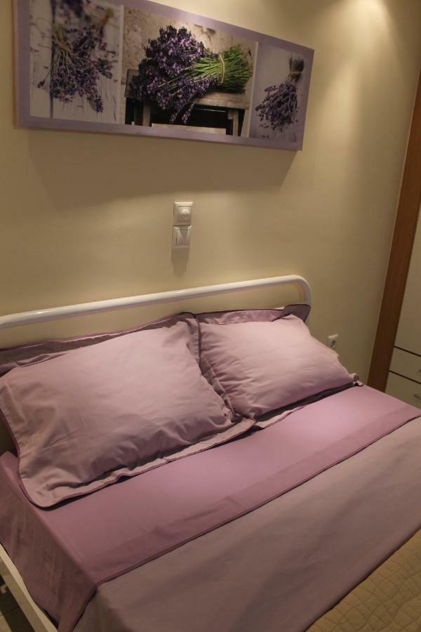 Cozy Studio Apartment In Pireus Exteriör bild
