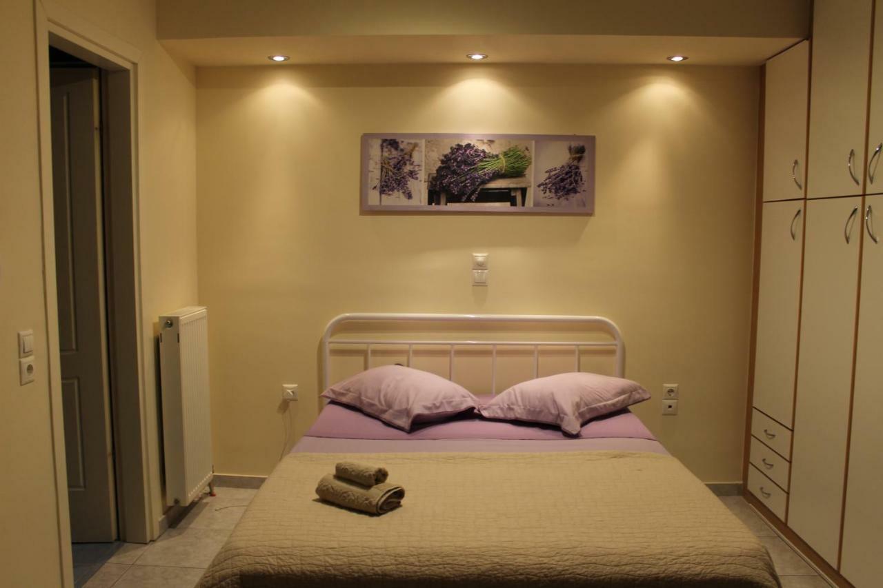 Cozy Studio Apartment In Pireus Exteriör bild