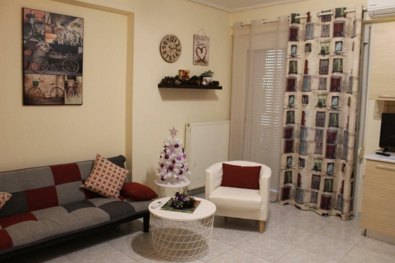 Cozy Studio Apartment In Pireus Exteriör bild